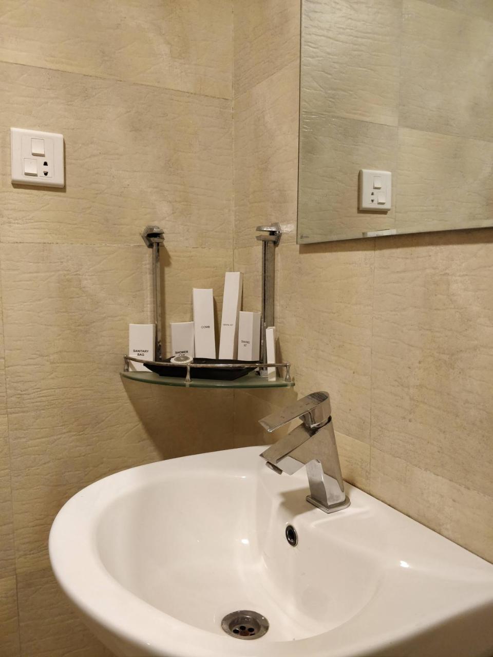 Hotel Ruza Nepal Катманду Экстерьер фото